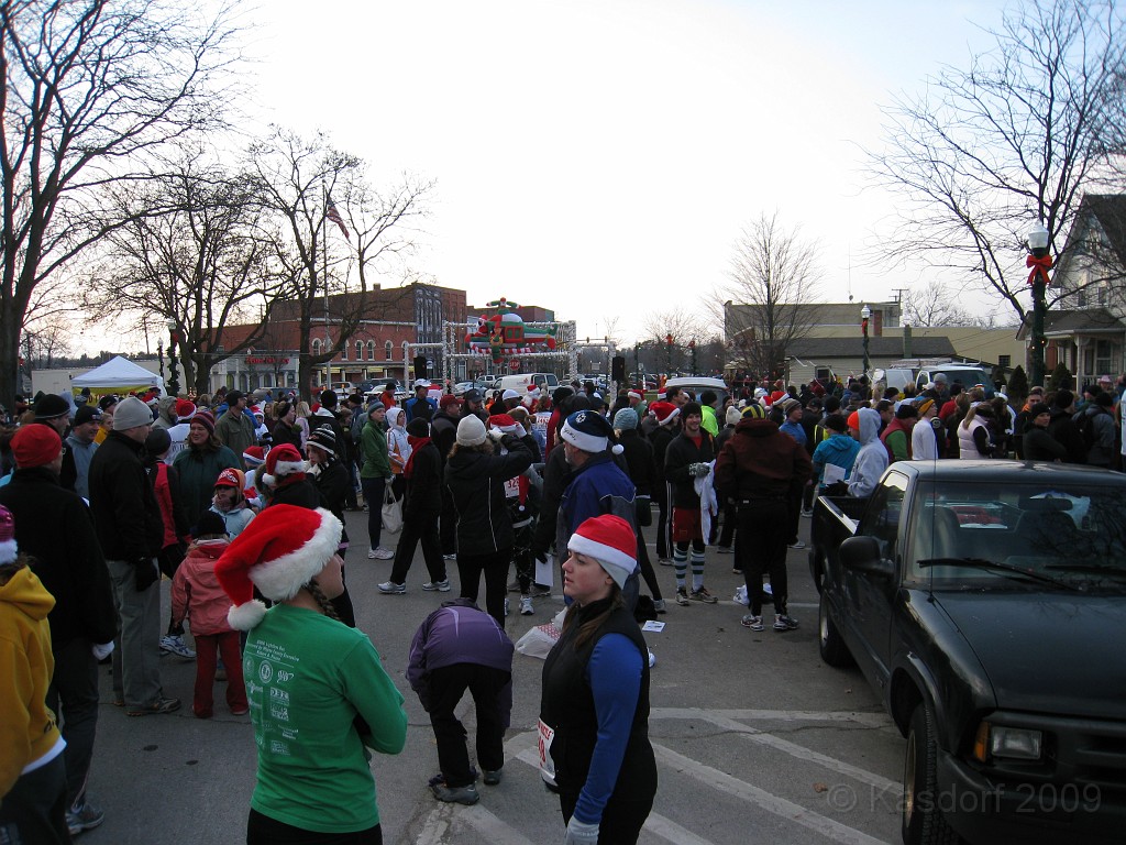 Holiday Hustle 5K 2009 080.jpg - The 2009 running of the Holiday Hustle 5K put on by Running Fit in Dexter Michigan on a sunny but 28 degree on December 5, 2009.